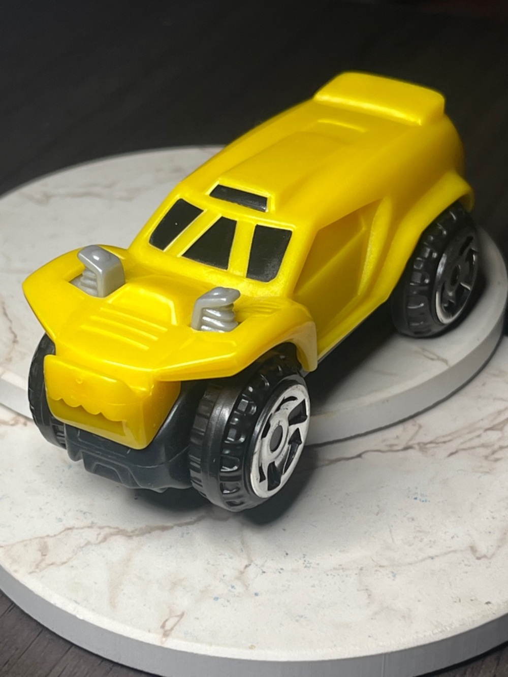 Mattel Hot Wheels 2017 McDonald's Gappy Meal Toy